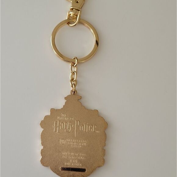 Harry Potter Hufflepuff Key Chain #0071 - Picture 5 of 8